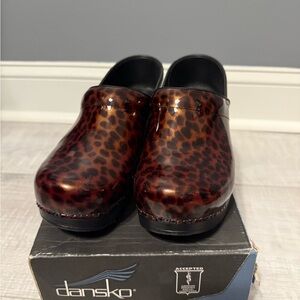 Dansko Women’s Leopard Print Clogs